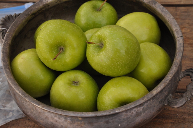 incourage green apples